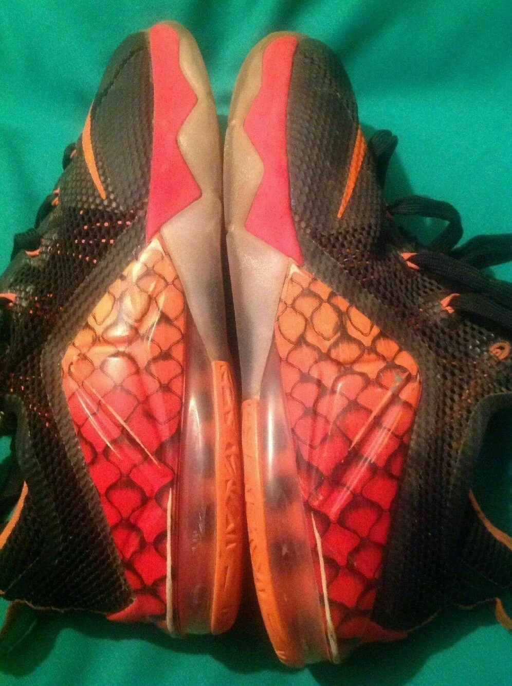 NIKE LEBRON 12 XII BOYS LOW BLACK SILVER ORANGE SNEAKERS 744547-004 SZ 6Y